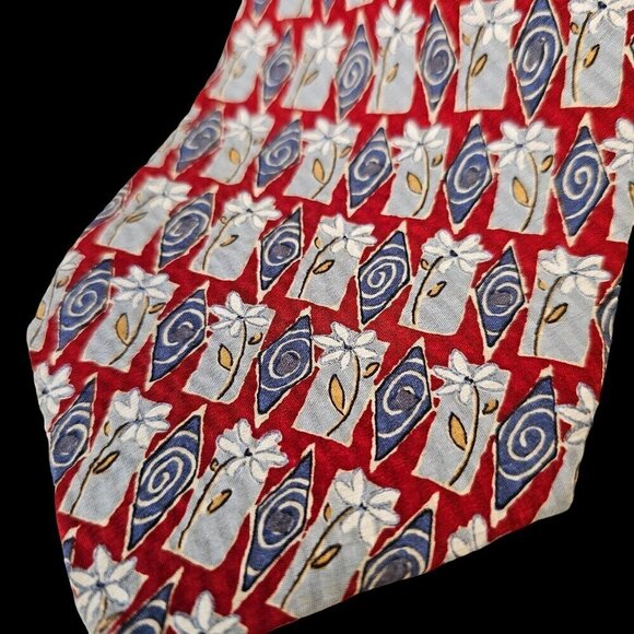 Structure Silk Tie White Daisies on Red Blue 3.75W x 58L Made in USA Vintage - Picture 1 of 6